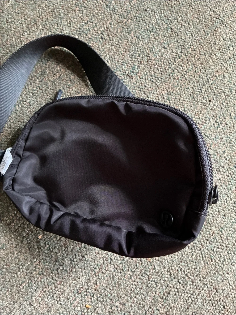 Black Crossbody Sling Bag Lululemon - like new